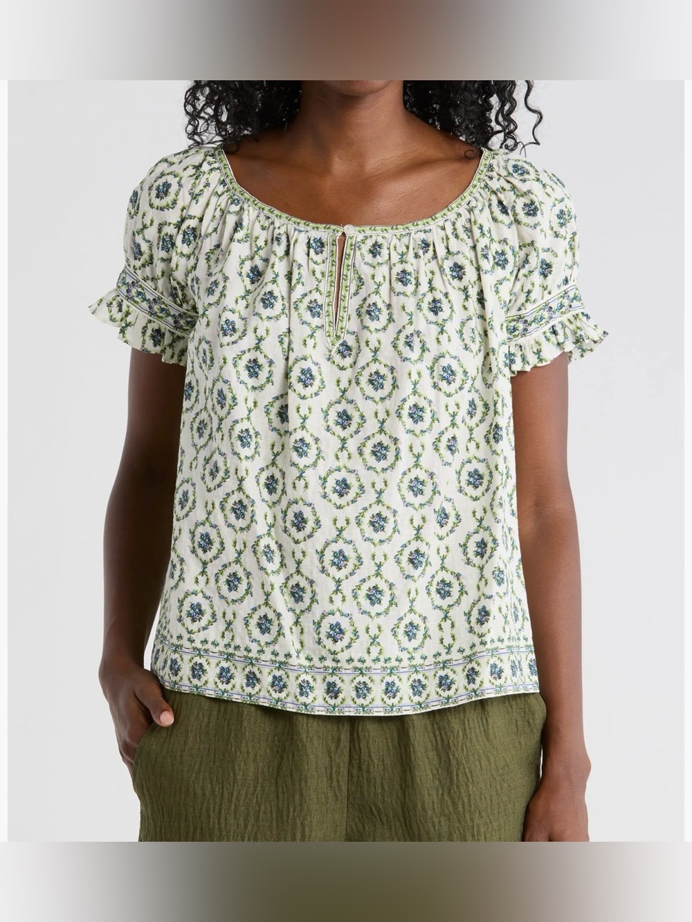 Max Studio Split Neck Ruffle Sleeve Top, Size XL, Cream Horseshoe Blue Wreath